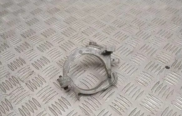 Polestar 2 Water pump 32208557