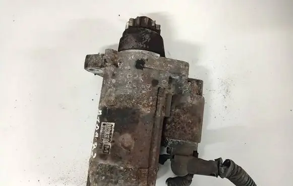 Nissan X-Trail T30 Starter motor 233008H801 M008T71471