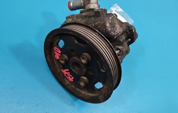 Volkswagen PASSAT B5.5 Power steering pump 8D0145156K IMPRK1579910