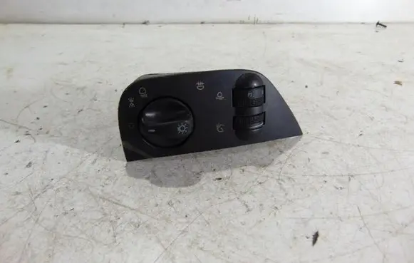 Volkswagen Scirocco Light switch 6N1941531M