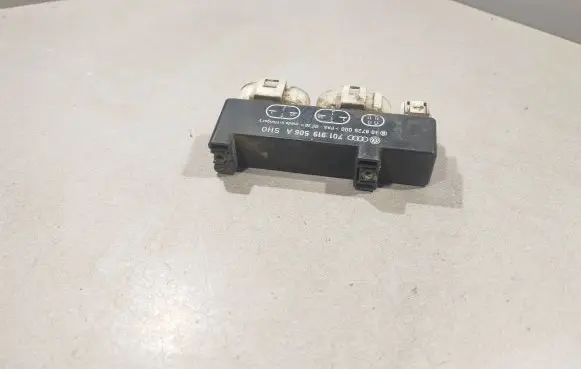 Coolant fan relay