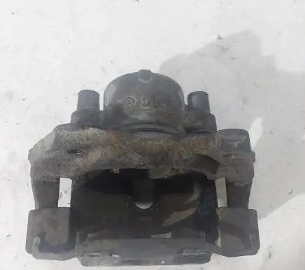 BMW 5 E39 Front brake caliper