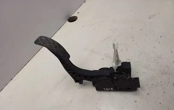 Audi A3 S3 8L Accelerator throttle pedal 0281002342 1J1721503K