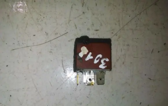 Opel Vectra B Other relay 03661