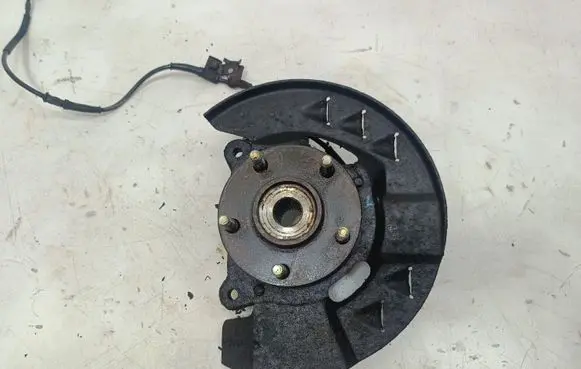 Mitsubishi 3000 GT Front wheel bearing hub 