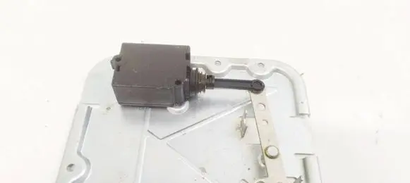 BMW X5 E53 Central locking motor F00P0X0013 000405