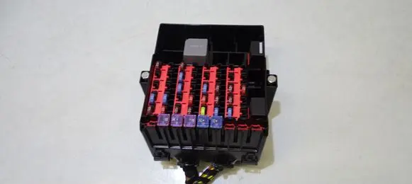 Ford Fiesta Fuse box set C1BT-14A005-AUB
