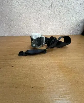 Jaguar XF X250 Front seatbelt 34097058C 33017492