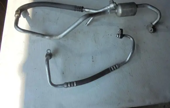 Jaguar XK8 - XKR Air conditioning (A/C) pipe/hose 