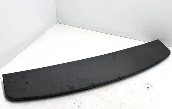 Tailgate/trunk spoiler