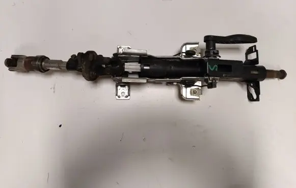 Volvo V70 Steering wheel axle P30680270 490503447