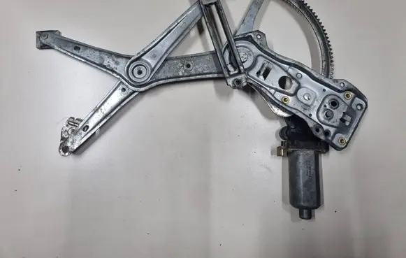 Front door window regulator with motor