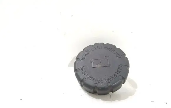Mercedes-Benz S W221 Coolant expansion tank/reservoir cap 2105010615