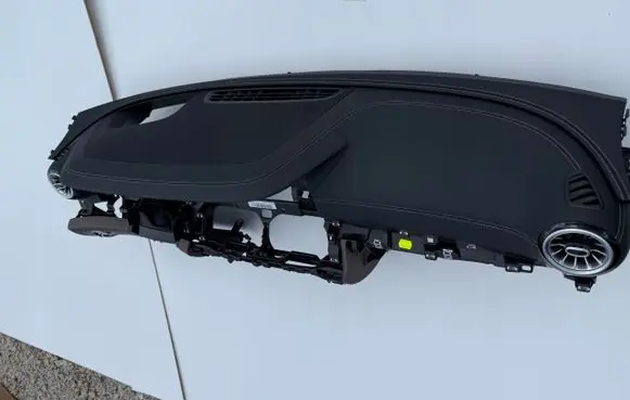 Mercedes-Benz AMG GT 4 x290 w290 Dashboard 