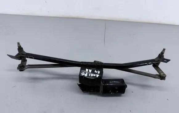 Audi 80 90 S2 B4 Front wiper linkage and motor 0390241097