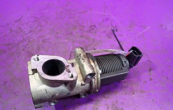 Opel Astra H EGR valve 