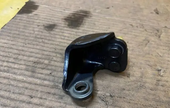 Ford Explorer VI Rear door upper hinge 