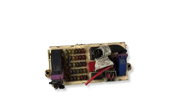 Alfa Romeo 166 Fuse module 46558758 250604
