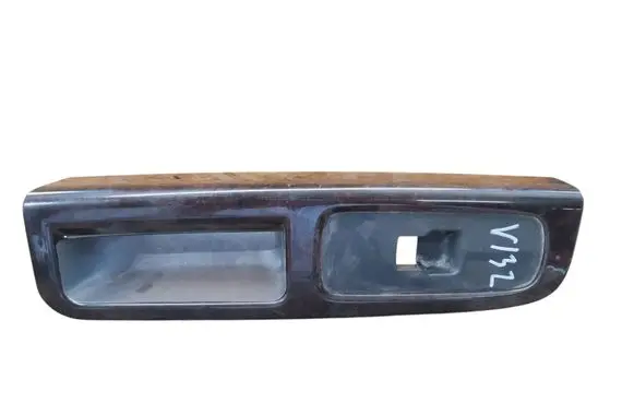 Volvo V50 Electric window control switch 8679670