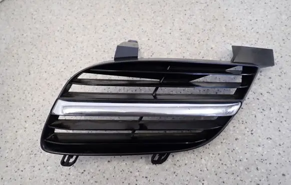 Nissan Almera N16 Front grill 