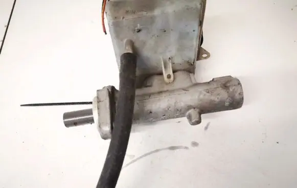 Volvo S60 Master brake cylinder 8646007