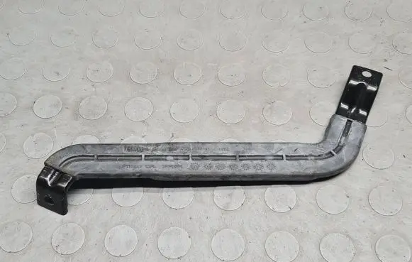Battery bracket