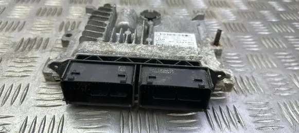 Ford Kuga II Engine control unit/module DS7112B684XB
