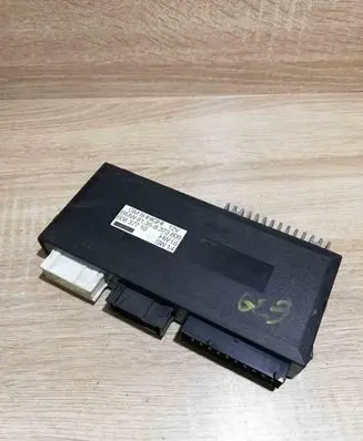 BMW 5 E39 Central body control module 8373806
