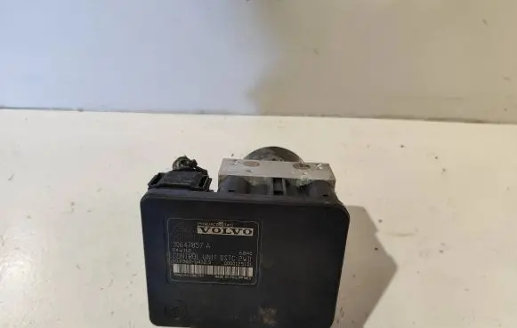 Volvo V50 ABS Pump 30647857A 00001251D1 10096004123