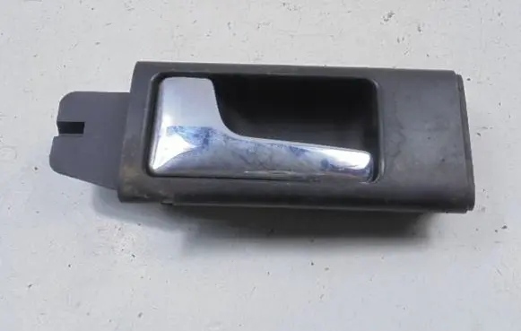 Audi A6 S6 C4 4A Front door interior handle 4A0837019B