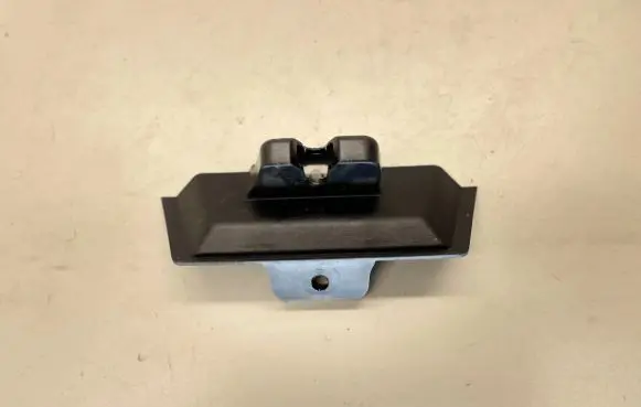 Lexus GS 250 350 300H 450H Loading door lock 6460030210