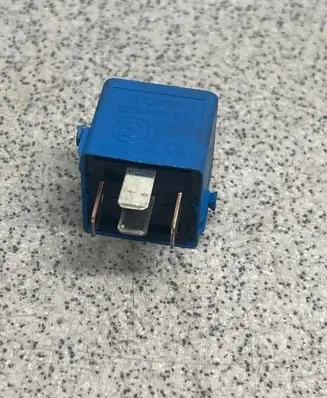 BMW 5 E60 E61 Other relay 6915327