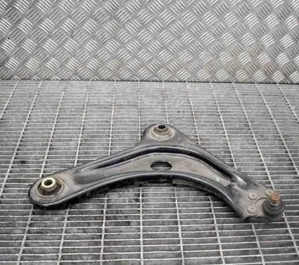 Citroen DS3 Front lower control arm/wishbone
