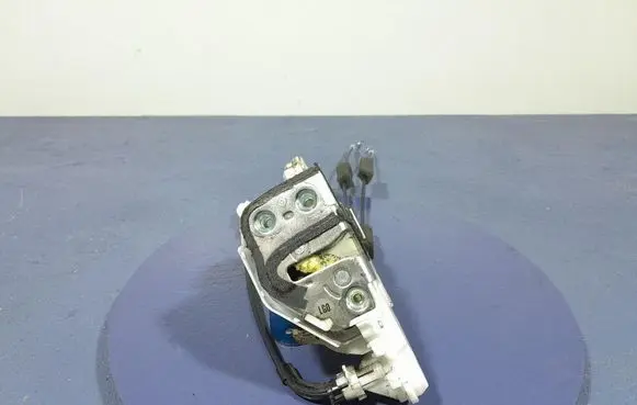 Honda Accord Front door lock 