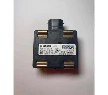 Volkswagen Touran III Distronic sensor radar 5QA907561A 0203300672
