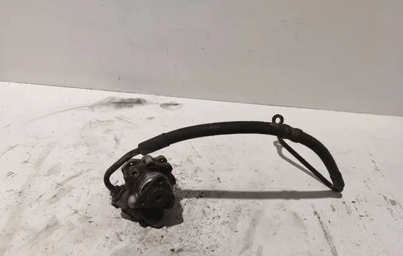 BMW 3 E46 Power steering pump 91208
