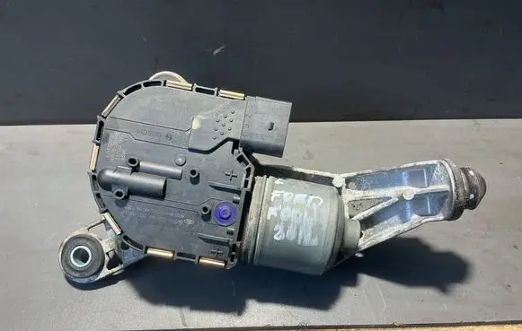 Ford Focus Wiper motor BM5117504AH 20111012 0390248108