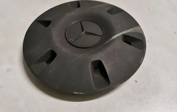 Mercedes-Benz Sprinter W906 R16 wheel hub/cap/trim A9064010025