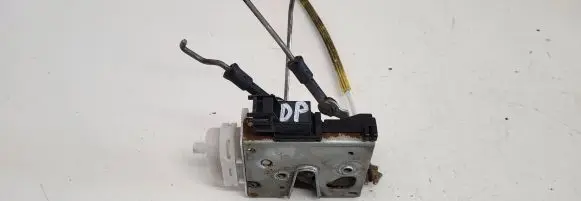 Audi A3 S3 8L Front door lock 8L1837016A