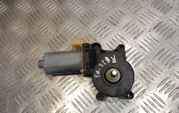 BMW 3 E46 Front door window regulator motor RIGHTDOORWINDOWMOTOR 40729