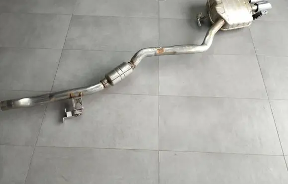 Muffler/silencer