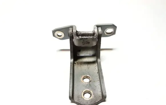 Suzuki Grand Vitara II Front door lower hinge 63J