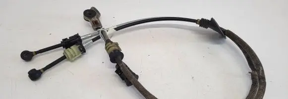 Gear shift cable linkage