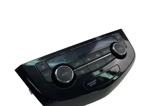 Nissan Qashqai Interior fan control switch 275004EA1A