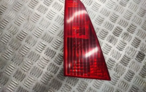 Peugeot 607 Tailgate rear/tail lights 