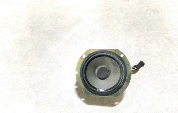 Seat Alhambra (Mk1) Front door speaker