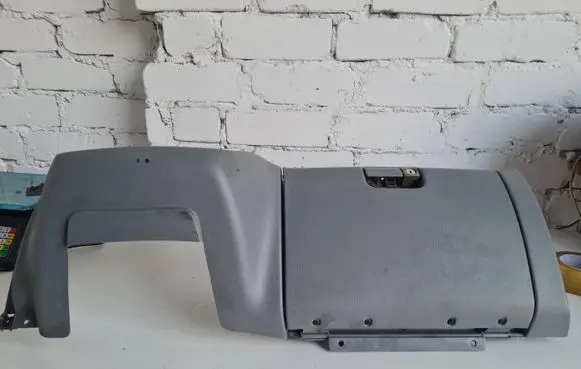 Mitsubishi Eclipse Glove box frame MR270833