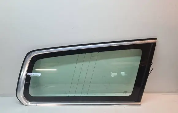 Volvo V70 Rear side window DOT497M41AS2 A029648