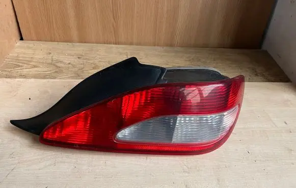 Peugeot 406 Rear/tail lights