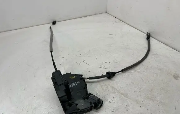 Volkswagen Tiguan Allspace Rear door lock 17A839015